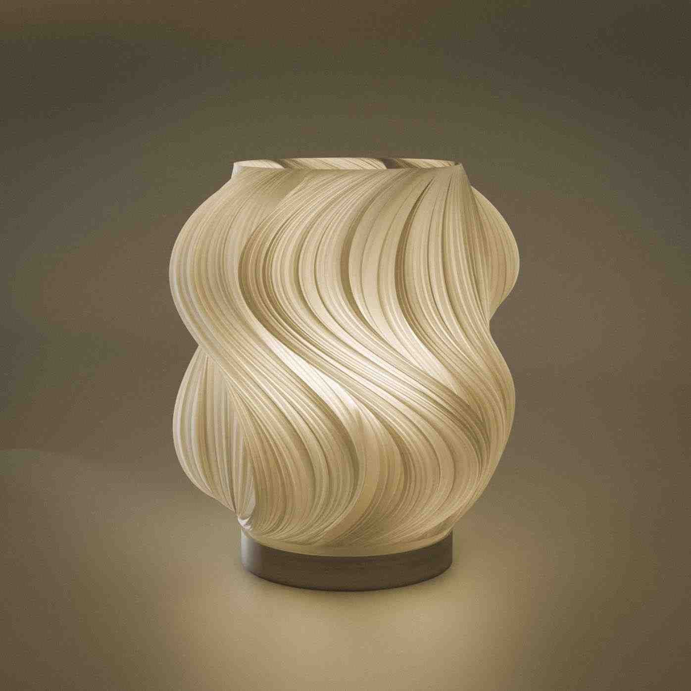 Brisa Lamp