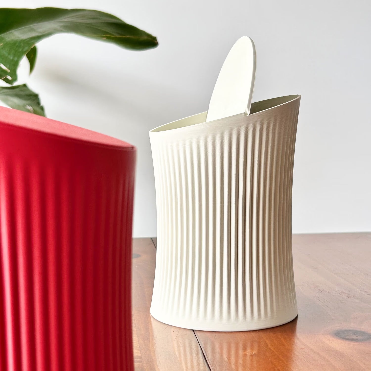 Minky | Desktop Bin