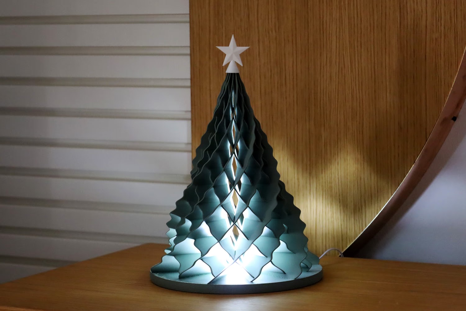 Iap Christmas Tree Lamp