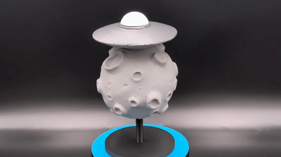 Parked on the Moon Ufo Figure No Ams